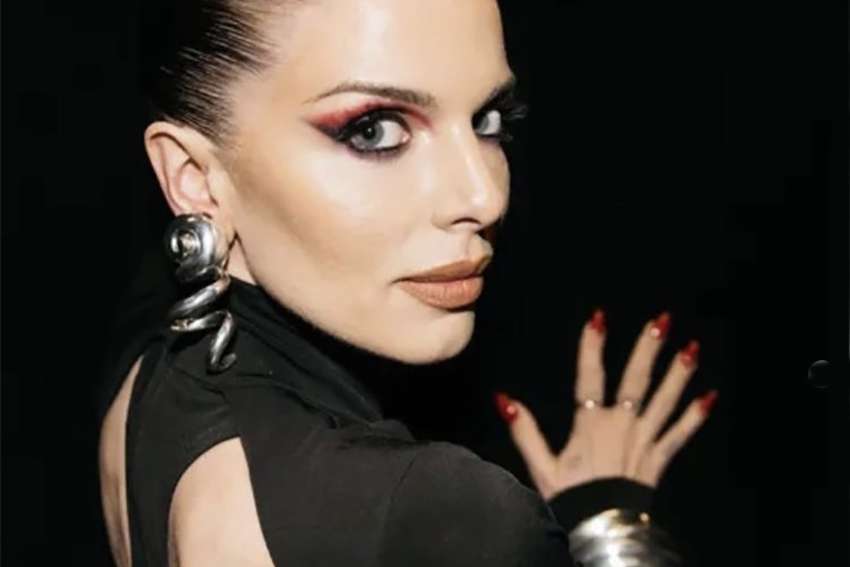 Un smokey rouge sang 