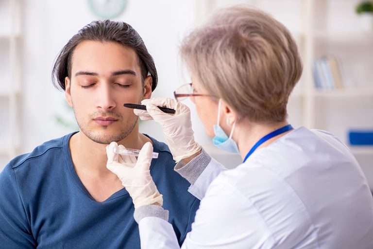 MOBILISATION DES DERMATOLOGUES CONTRE LES IMPOSTEURS