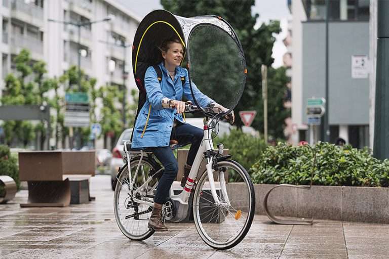 LES FRANCAIS SE METTENT AU VÉLO