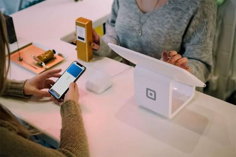 L'ACTIVITÉ DES COMEMRCES SPECIALISÉS TOUJOURS EN BAISSE