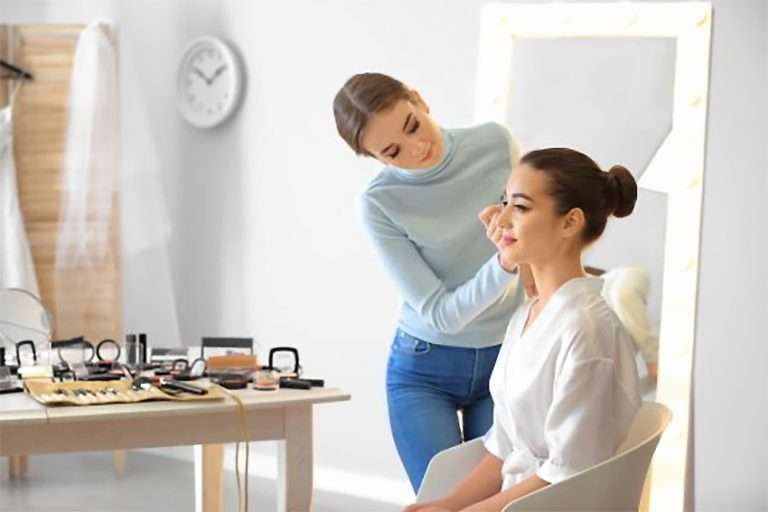 S'INSTALLER COMME ESTHÉTICIENNE A DOMICILE