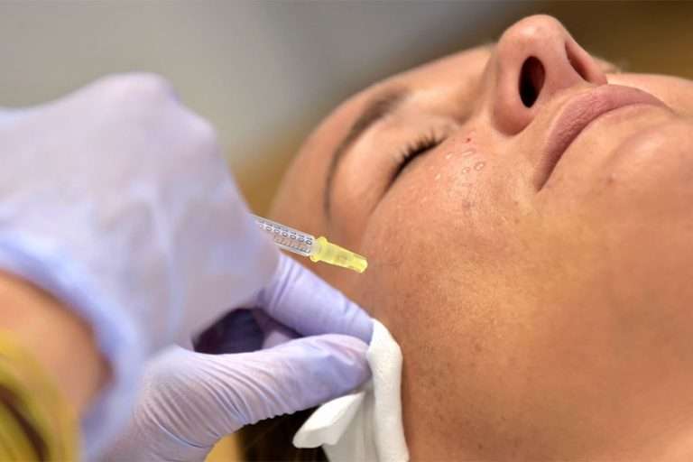 Deux fausses esthéticiennes condamnées pour injections illégales