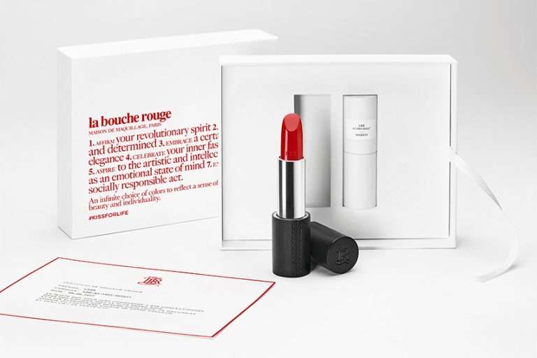 La bouche rouge