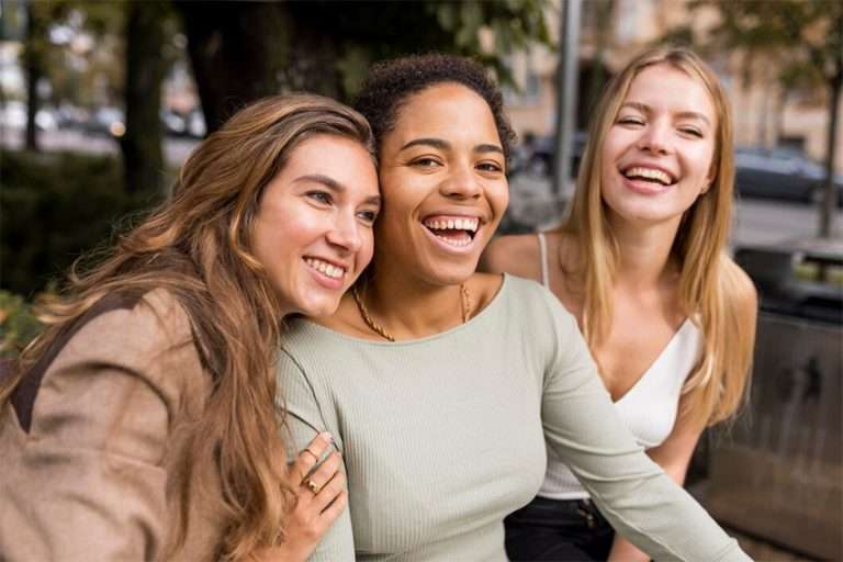 jeunes femmes