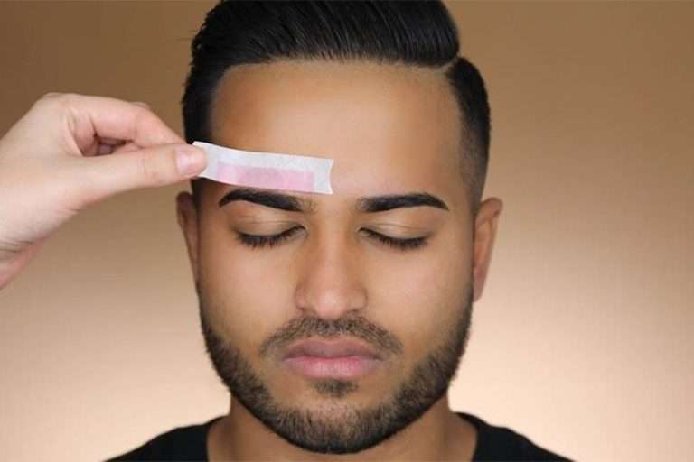 Sourcils masculins